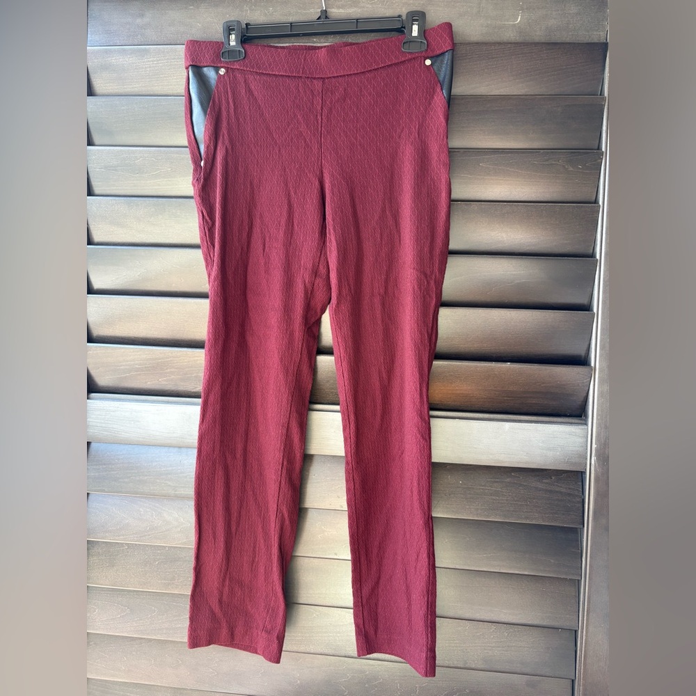 Rafaella Women's Size 8 Maroon Pull on Stretch Textured Work Pants Cropped